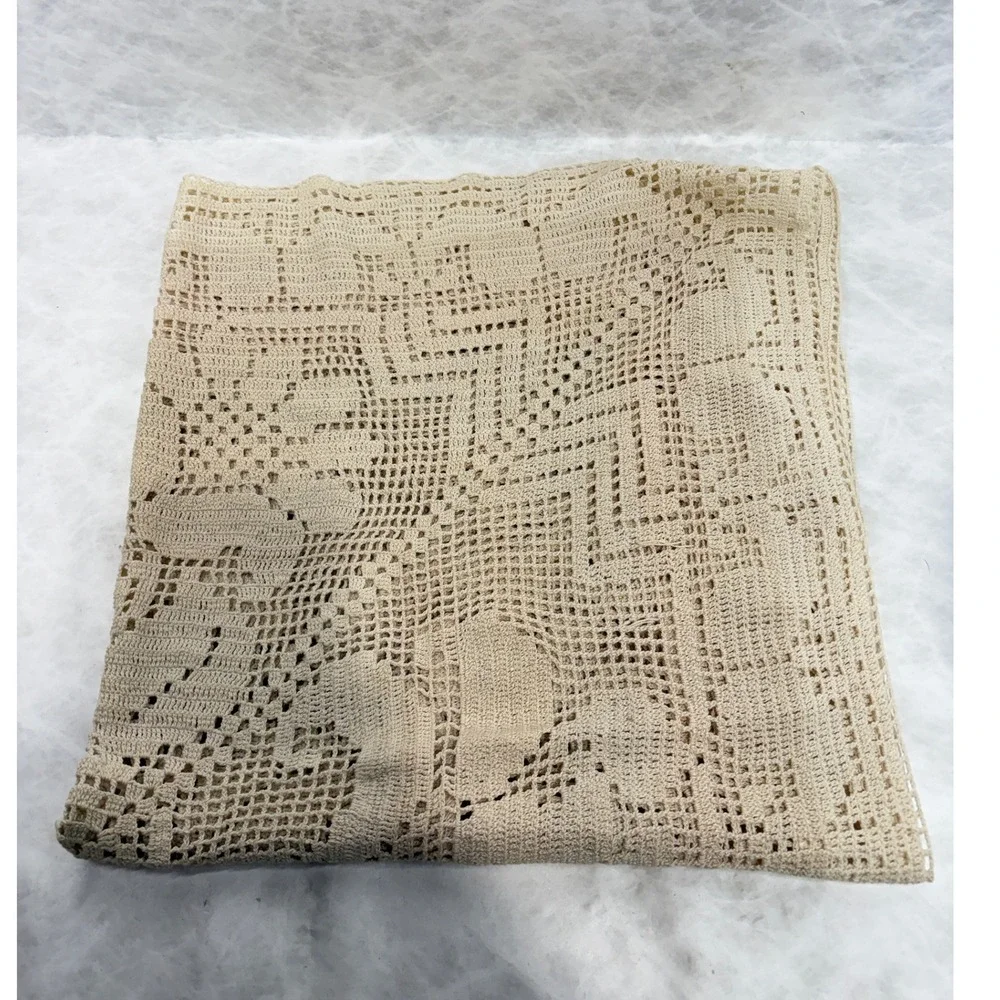 Vintage Handmade Crochet Lace Square Tablecloth Floral Cream 35'' Farmhouse Boho